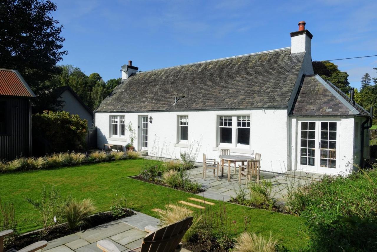 Ross Lodge Comrie Extérieur photo