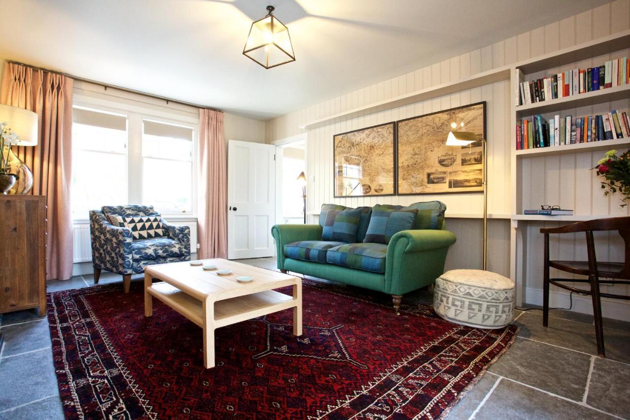 Ross Lodge Comrie Extérieur photo